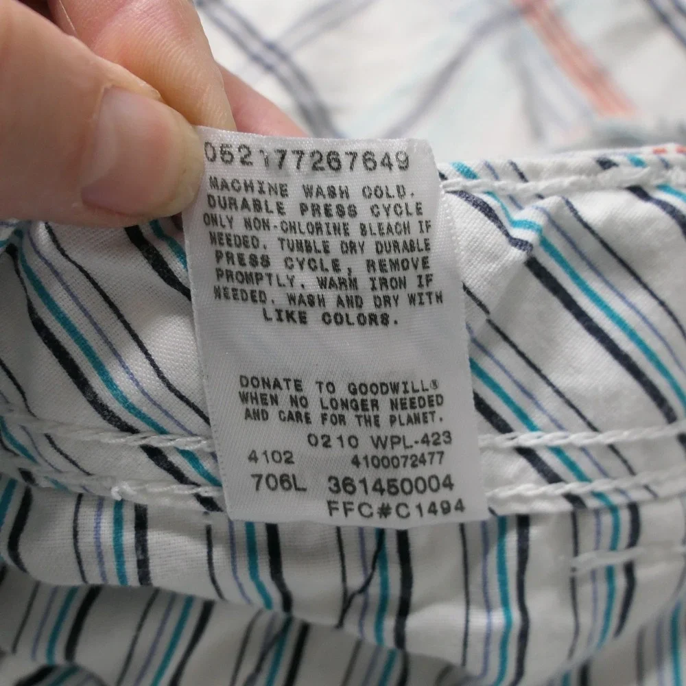 Levis levi carrier